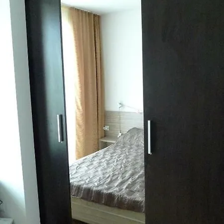 Plaza 3 Floor Burgas City